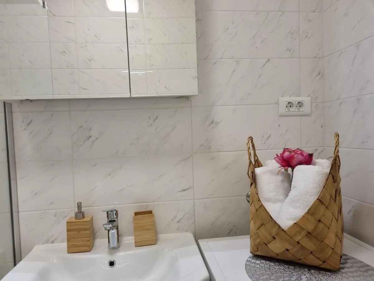 Babylu Apartman Zadar 0*,